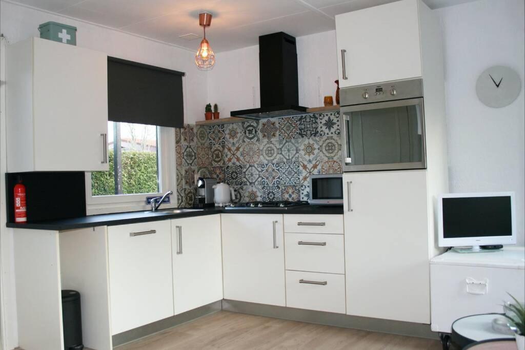 Knus Familiehuisje Nabij Bergen En Schoorl Warmenhuizen Ngoại thất bức ảnh